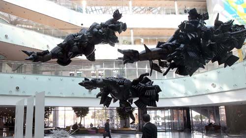 [핫포토] 비닐괴물