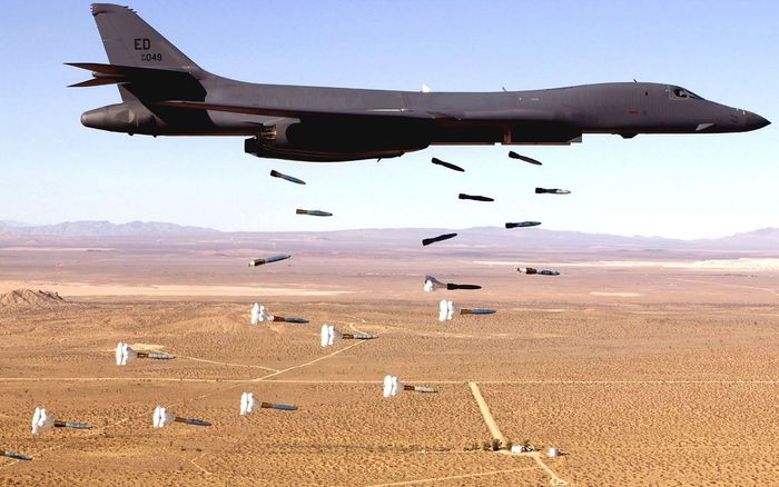 ▲ 미 전략폭격기 B-1B