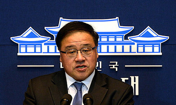 기사 대표 이미지:국정농단 안종범 "수첩 내용 기억 안 나"…모르쇠 일관