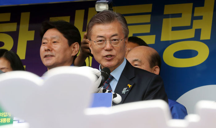 기사 대표 이미지:文, 주말 부산·울산·경남 유세…PK 표심잡기 총력전