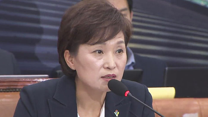 기사 대표 이미지:국토위 전체회의 또 무산…내일 김현미 보고서 채택 재시도