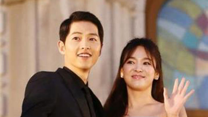 기사 대표 이미지:송중기-송혜교 또 열애설…양측 "각자 일정" 부인
