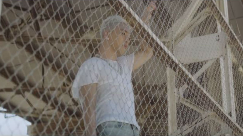 [SBS Star] Ahead of his comeback TAEYANG released 'Intro' MV