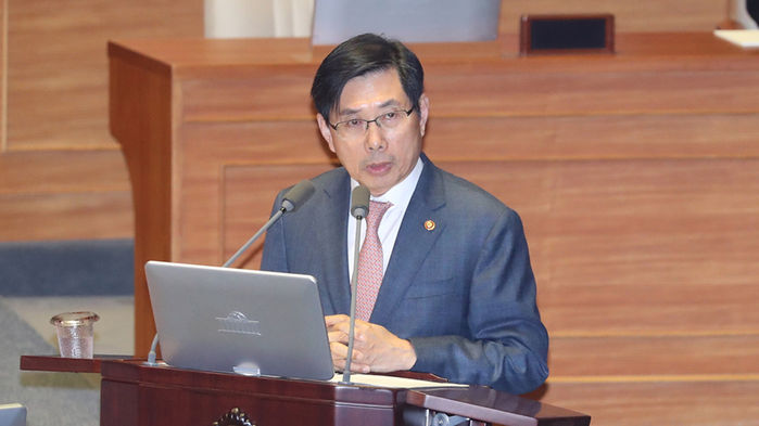 기사 대표 이미지:박상기, BBK 재수사 요청에 "새 단서 확인시 필요성 검토"
