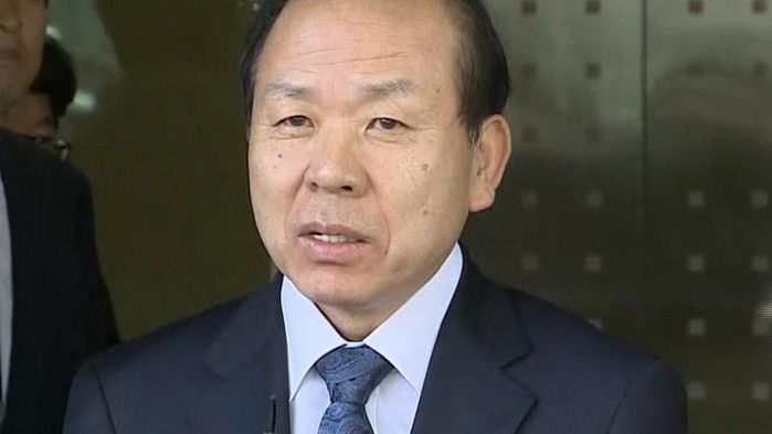 기사 대표 이미지:김이수 헌재소장 권한대행 "맡은 바 소임에 최선 다하겠다"