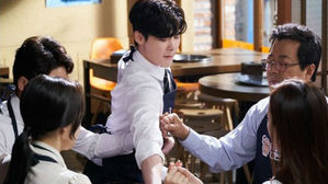 [SBS Star] Witless Lee Jong-suk's Stills from'While you Were Sleeping' Are Released