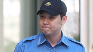 [SBS Star] Park Yu Chun's Agency to Deny Rumors of His Engagement Break Off