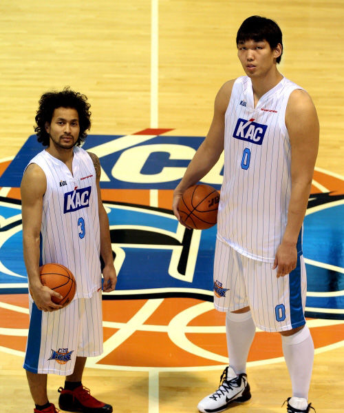 2009년 처음 만난 전태풍과 하승진