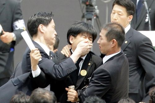 홍준표가 '사냥개 설친다