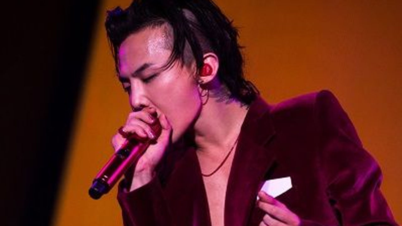 기사 대표 이미지:지드래곤, 27일 현역 입대…"조용히 입소할 것"