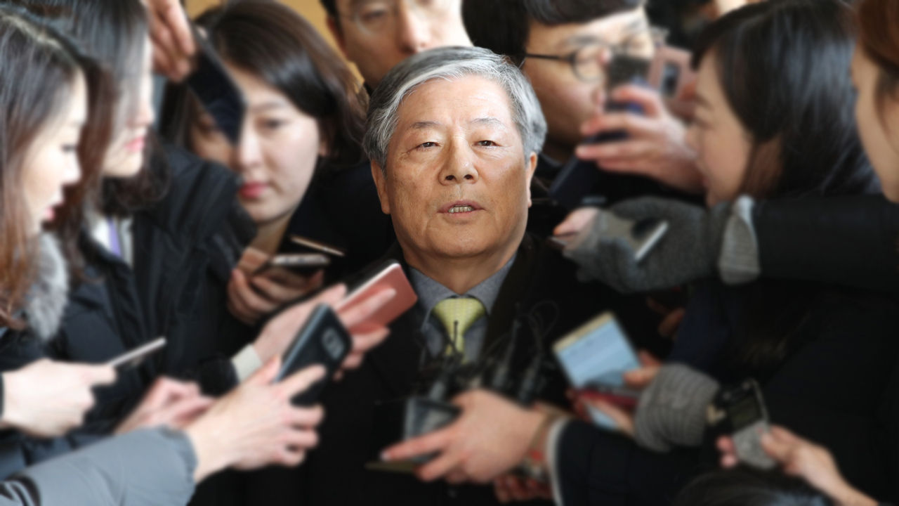기사 대표 이미지:MB 정부 靑 특활비 상납 김성호 前 국정원장 검찰 재소환
