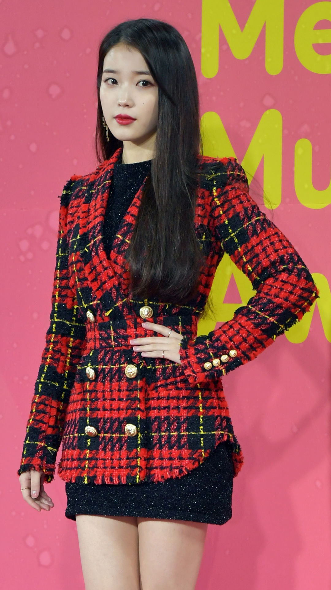IU