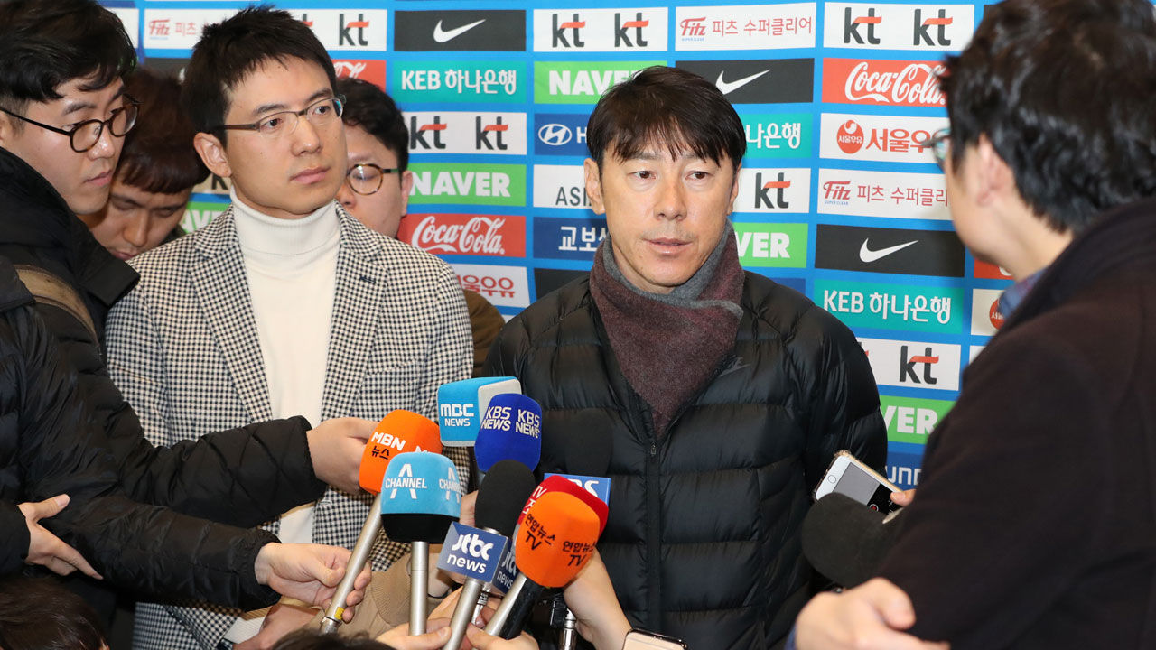 기사 대표 이미지:월드컵 개막까지 100일…신태용 구상 마치고 귀국