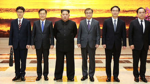 [영상] 대북특별사절단 방북 마치고 서울 귀환&hellip;김정은 메시지는?