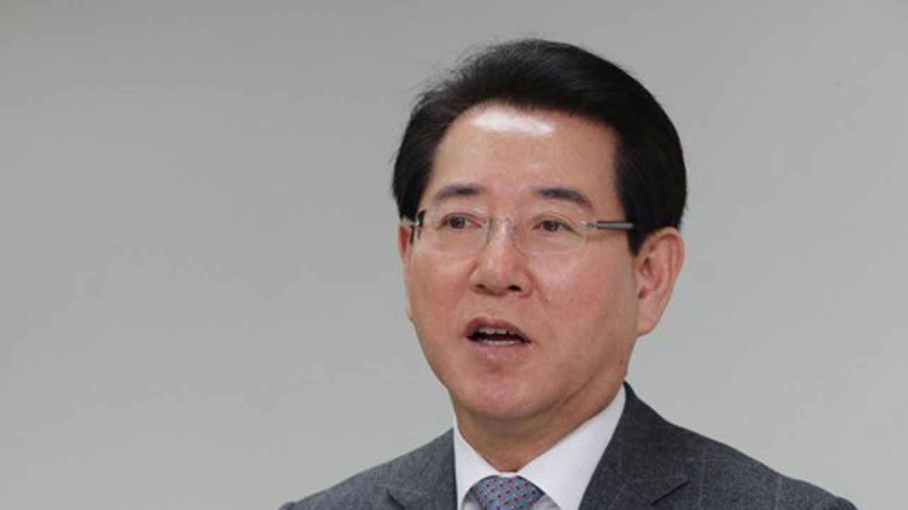 기사 대표 이미지:김영록 농식품부 장관, 사표 제출…"전남지사 출마"