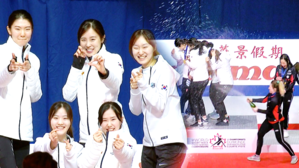 [영상] "쇼트트랙 금메달 하트 빵야!" 깜찍 세리머니&hellip;캐나다 샴페인 축포에 킴 부탱도 '활짝'