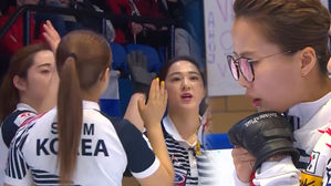 [영상] "중국이 패배를 선언합니다!"&hellip;대한민국 '팀 킴' 컬링 세계선수권 5승째!