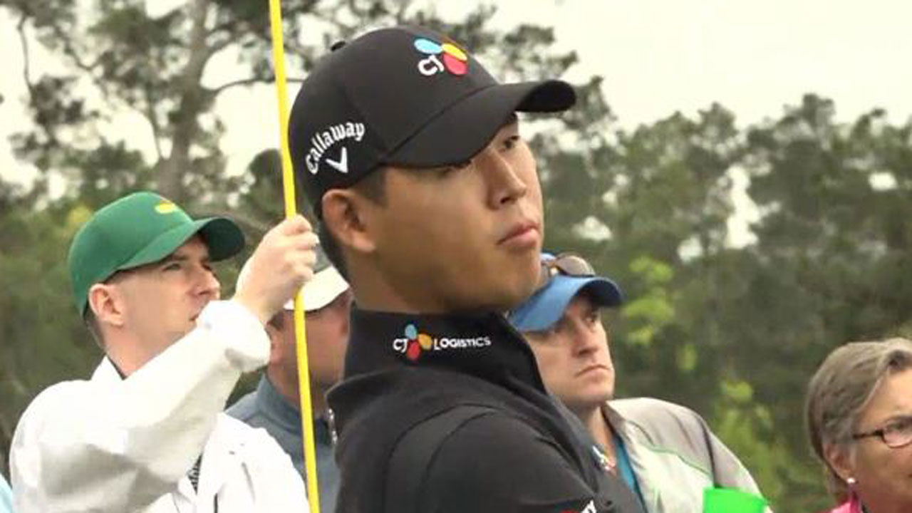 기사 대표 이미지:김시우 "퍼트 잘 안 됐지만 초반 긴장감 떨쳐내고 우승 도전"