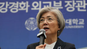 강경화 외교, 내주 방미…폼페이오 美 국무장관과 첫 회담 추진
