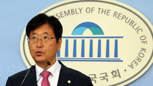 강길부, 한국당 탈당&hellip;"국민에 사랑받는 정당되길"