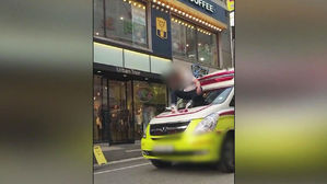 [고현준의 뉴스딱] 응급출동 119 구급차 훔쳐 '골목 질주'