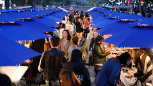 서울 밤도깨비야시장, 청계천&middot;여의도 등서 4&sim;10월 열려