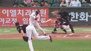 김민우, 984일 만에 '선발승'…한화, 2위 SK와 '2경기 차'