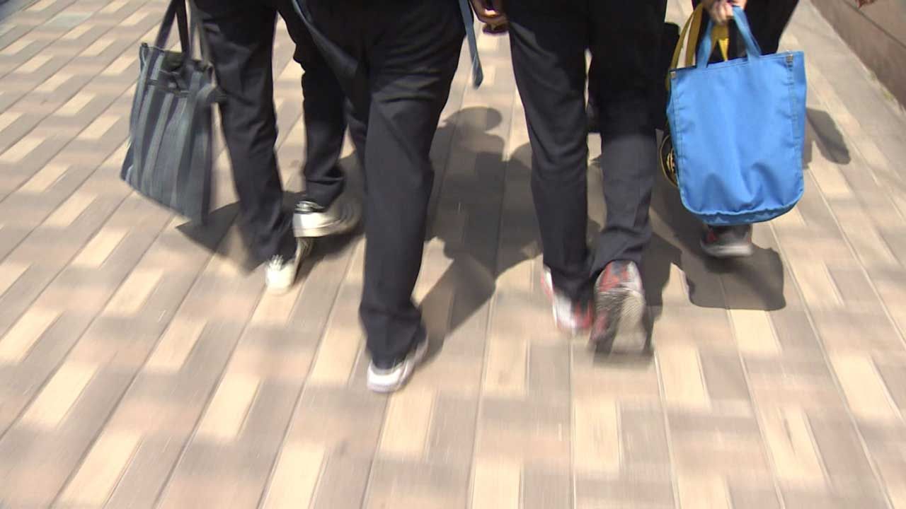 기사 대표 이미지:"학교전담경찰관 덕분"…학교 밖 청소년 15명 검정고시 합격
