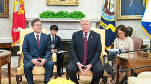 트럼프 "비핵화 시간 걸릴 수도"…北 주장 일부 수용?