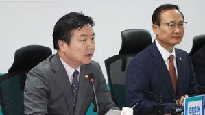 홍종학 중소벤처기업부 장관(사진=연합뉴스)