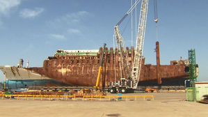 '직립 세월호' 내부 공개…미수습자 수색 7월 초 재개