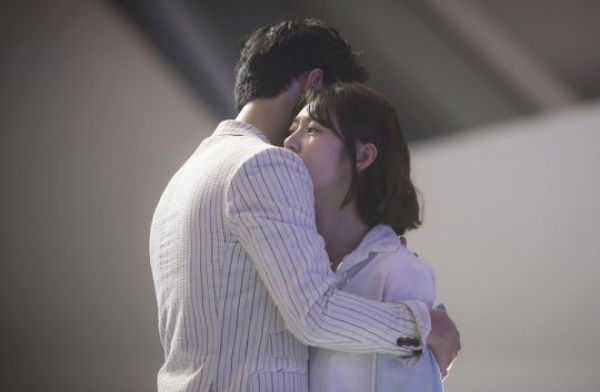 Seo Kang-jun and Gong Seung-yeon