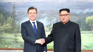 한 달 만에 다시 만난 文-金…깜짝 정상회담 배경은?