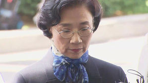 경찰, '막말&middot;폭행 혐의' 이명희 재소환&hellip;구속영장 검토