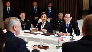 한·미·일 국방 "북미 정상회담, 안보·인도적 우려 해결하길 희망"