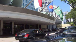 [고현준의 뉴스딱] 김정은 위원장 싱가포르 호텔비 누가?&hellip;반핵단체 "우리가 내겠다"