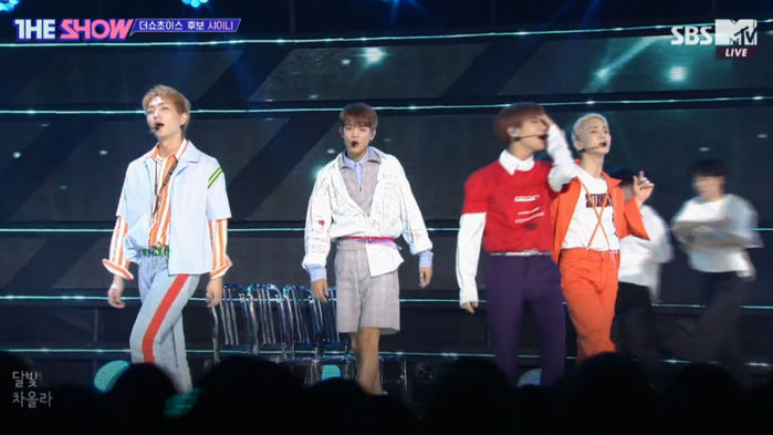 VIDEO: SHINee Wishes You to Have a 'Good Evening'