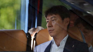 러시아 도착한 신태용 "스웨덴전 멋있게 승리로 장식하도록"