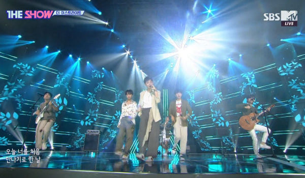 TheEastLight.