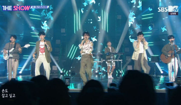 TheEastLight.