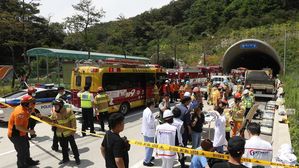 울산∼포항고속도 터널 화재…23명 부상