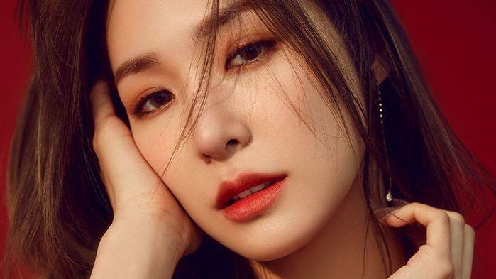 Tiffany Looks Back On SNSD Days with a Heartfelt Note