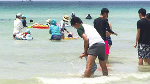 6월인데 바깥은 한여름…피서지마다 인파 가득