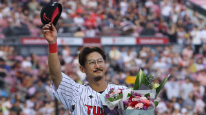 박용택 통산 최다안타 신기록…LG 10점 차 대승