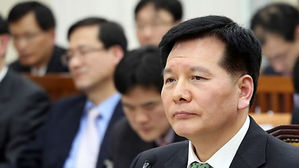이채필 전 장관 오늘 피의자 소환…'양대노총 파괴공작' 조사