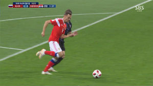 [영상][러시아:크로아티아] 체리셰프, 초반 부터 슈팅!&hellip;'홈 버프' 밀어 붙이는 러시아