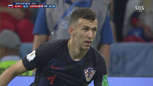 [영상][러시아:크로아티아] 브르살리코→페리시치, 얼리 크로스로 위협적인 헤더 까지!