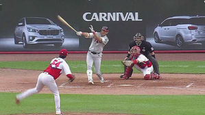 양현종 무너뜨린 박용택·유강남의 홈런포…LG 2연승