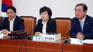 평화당, 송영무 국방장관 자진사퇴 촉구…"발언 충격적"