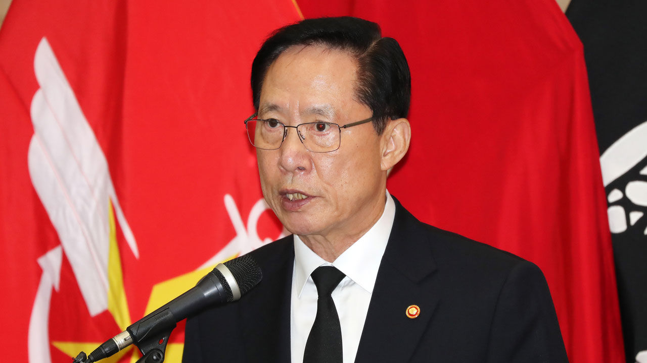 기사 대표 이미지:송영무 "국방부, DMZ 남북 공동유해발굴 대비태세 유지"